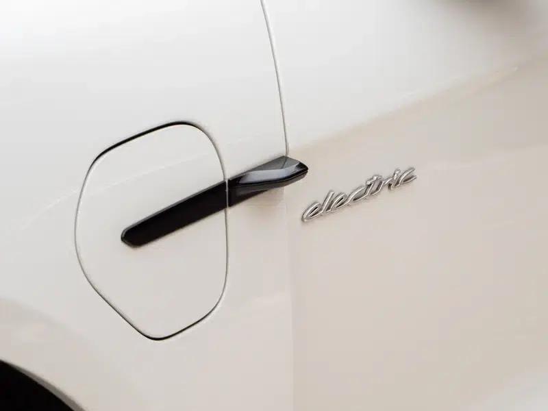 2022 Taycan Facelift — миниатюра 11