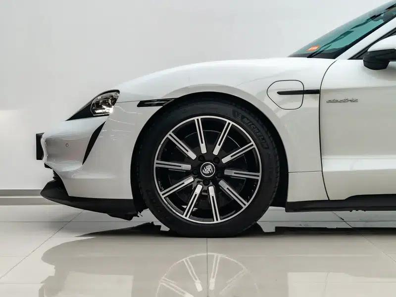 2022 Taycan Facelift — миниатюра 13