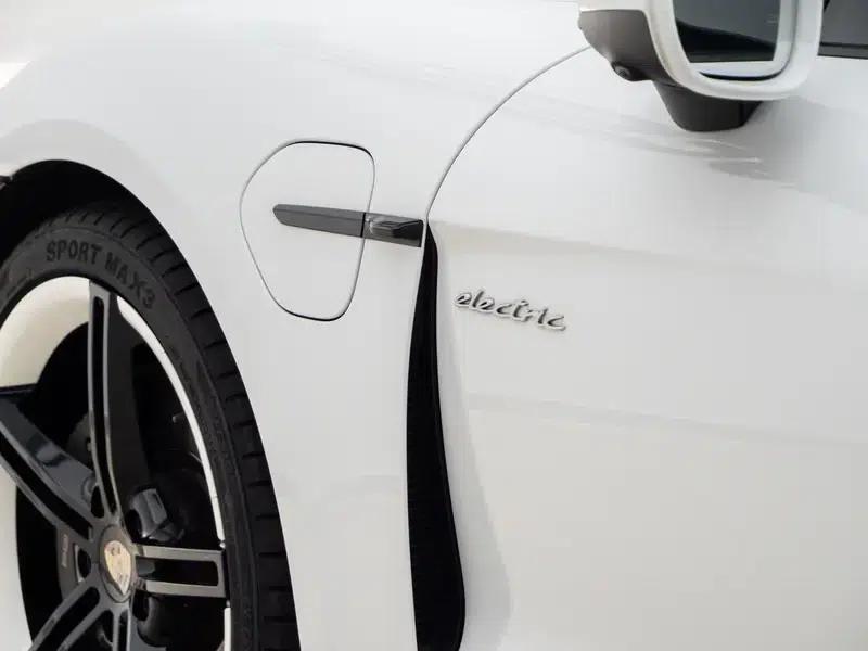 2022 Taycan Facelift — миниатюра 10