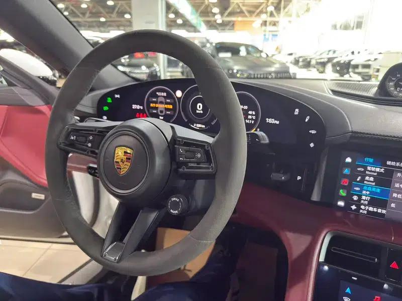2022 Taycan 4S — миниатюра 24