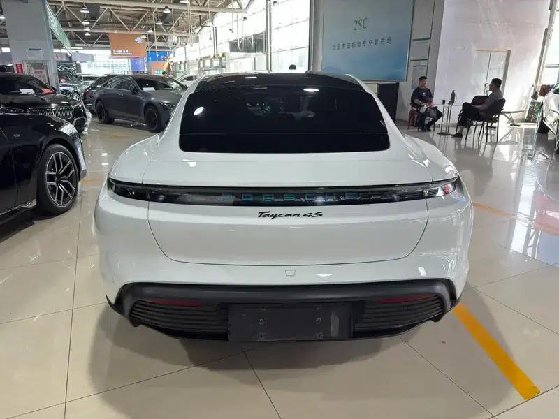 2022 Taycan 4S — миниатюра 5
