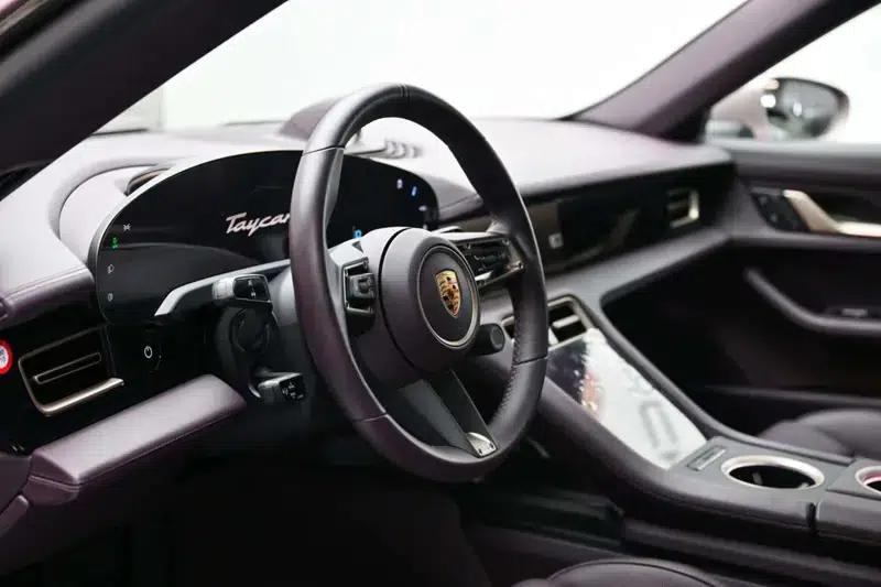 2022 Taycan 4S — миниатюра 13