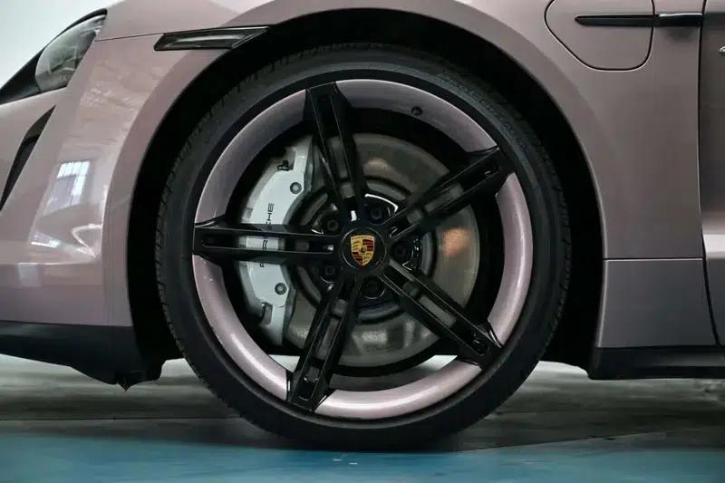 2022 Taycan 4S — миниатюра 8
