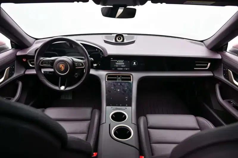 2022 Taycan 4S — миниатюра 10