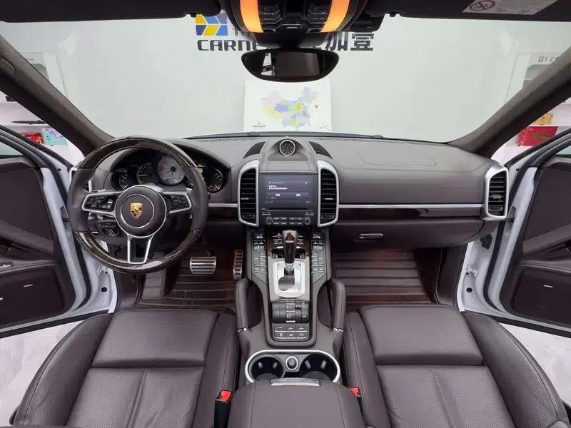 Cayenne E-Hybrid 2016 Cayenne S E-Hybrid 3.0T — миниатюра 12