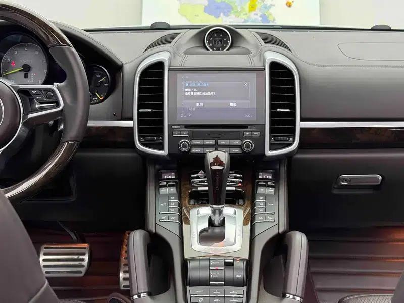 Cayenne E-Hybrid 2016 Cayenne S E-Hybrid 3.0T — миниатюра 13