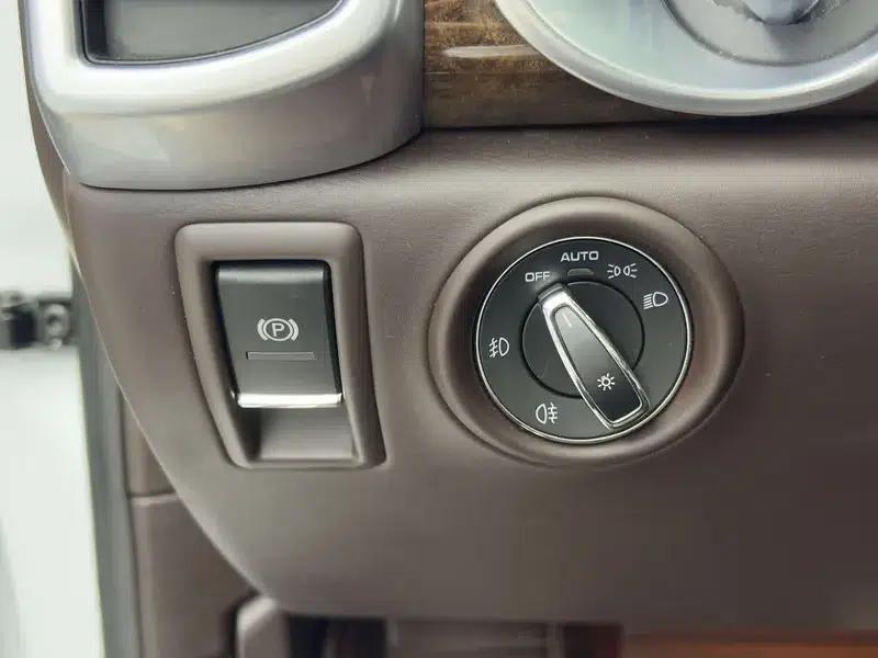 Cayenne E-Hybrid 2016 Cayenne S E-Hybrid 3.0T — миниатюра 16