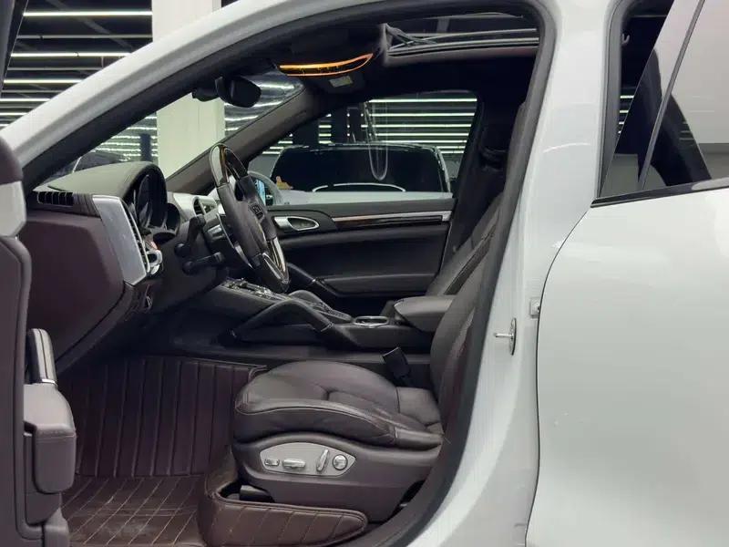 Cayenne E-Hybrid 2016 Cayenne S E-Hybrid 3.0T — миниатюра 18