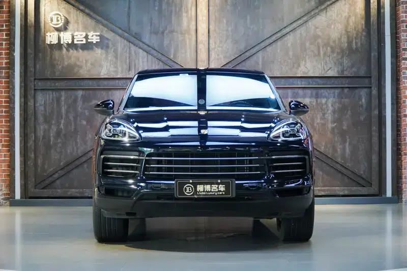 Cayenne E-Hybrid 2023 Cayenne E-Hybrid 2.0T — миниатюра 2