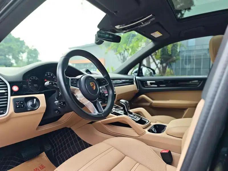Cayenne E-Hybrid 2020 Cayenne E-Hybrid 2.0T — миниатюра 14