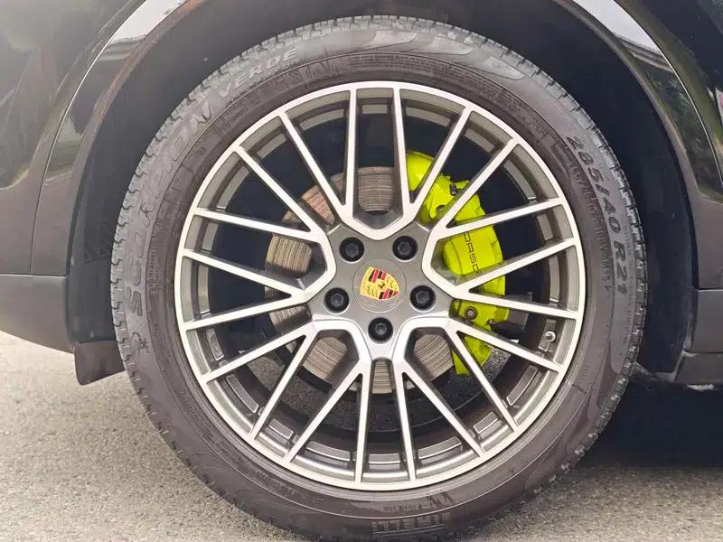 Cayenne E-Hybrid 2020 Cayenne E-Hybrid 2.0T — миниатюра 8