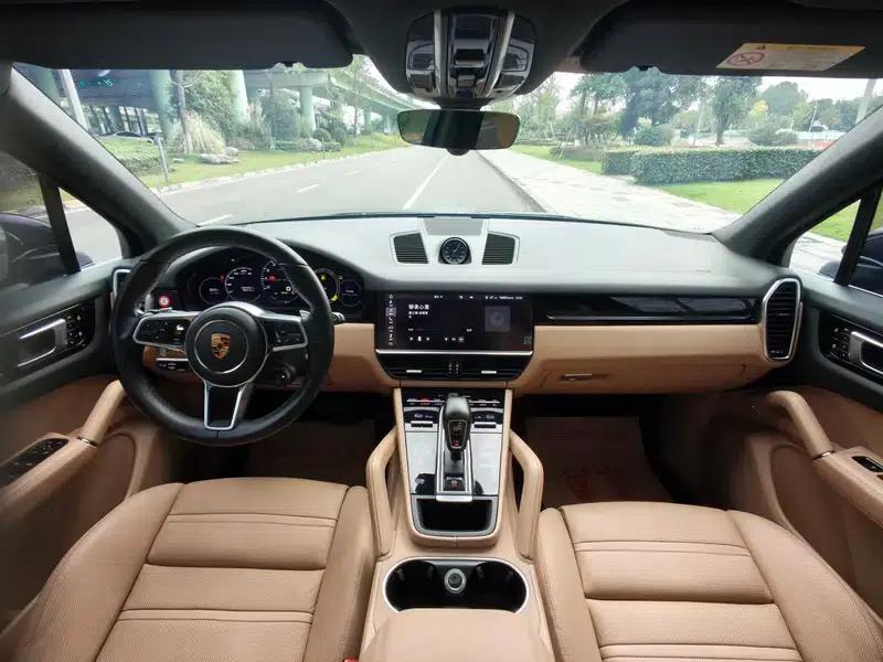 Cayenne E-Hybrid 2020 Cayenne E-Hybrid 2.0T — миниатюра 10