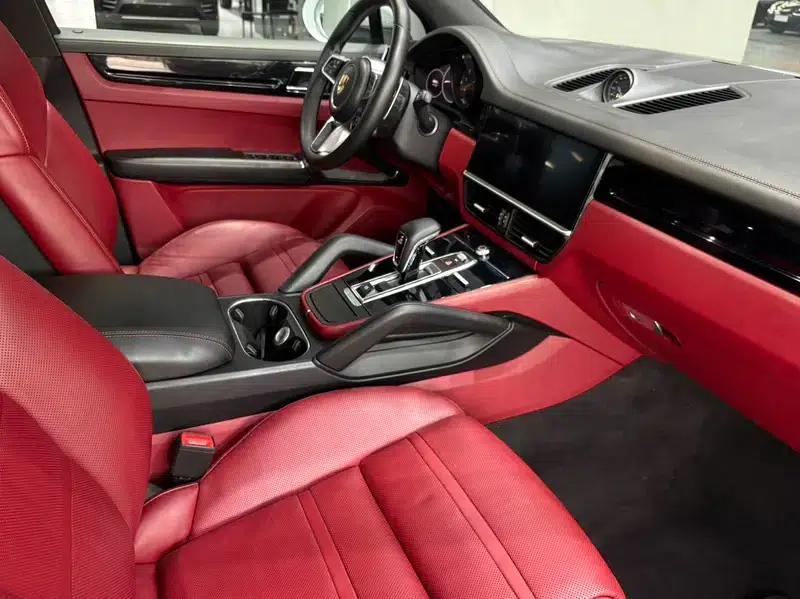 Cayenne E-Hybrid 2019 Cayenne E-Hybrid 2.0T — миниатюра 22