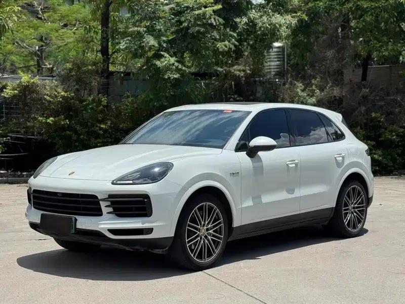 Cayenne E-Hybrid 2023 Cayenne E-Hybrid 2.0T — миниатюра 1