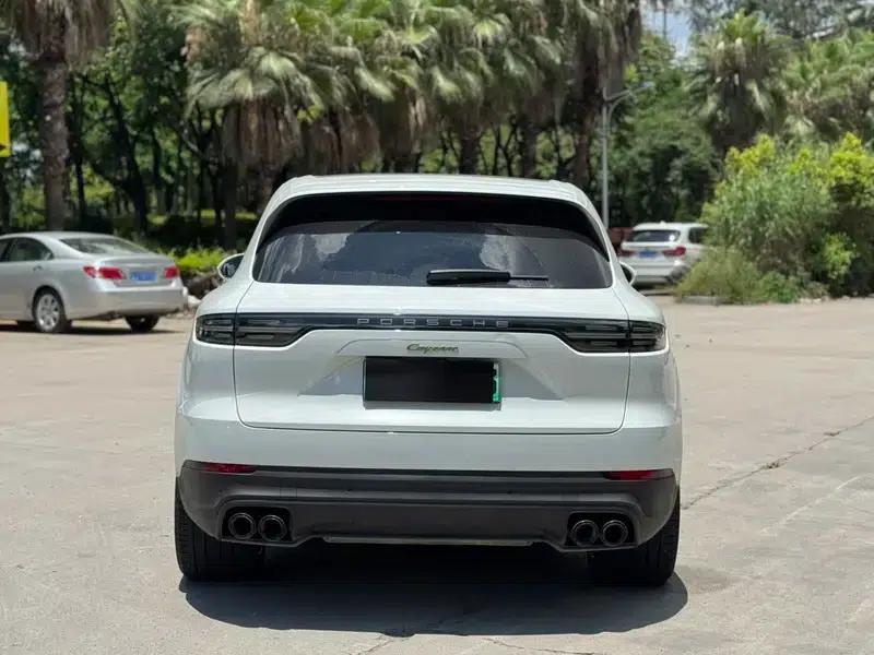 Cayenne E-Hybrid 2023 Cayenne E-Hybrid 2.0T — миниатюра 5