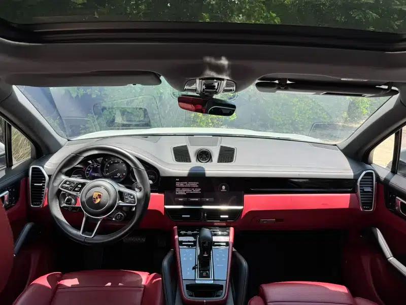 Cayenne E-Hybrid 2023 Cayenne E-Hybrid 2.0T — миниатюра 9