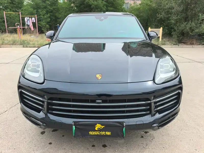 Cayenne E-Hybrid 2019 Cayenne E-Hybrid 2.0T — миниатюра 2
