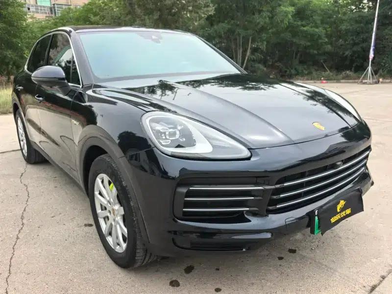 Cayenne E-Hybrid 2019 Cayenne E-Hybrid 2.0T — миниатюра 3