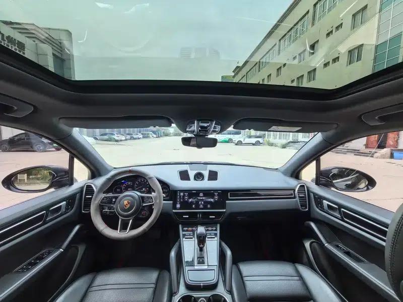 Cayenne E-Hybrid 2019 Cayenne E-Hybrid 2.0T — миниатюра 10