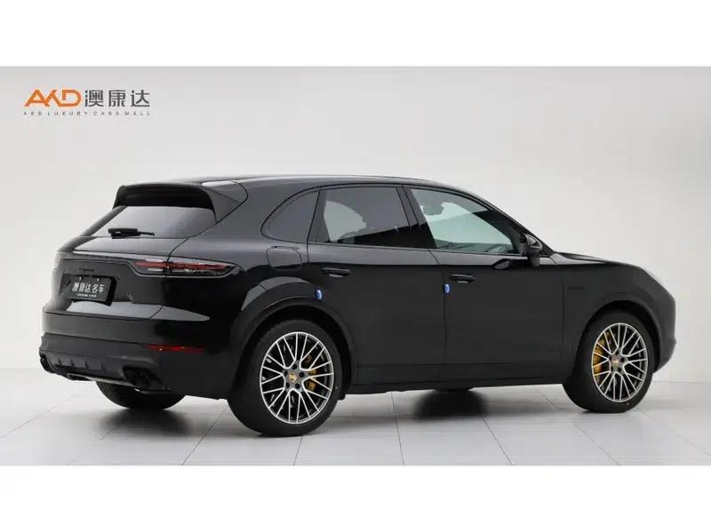 2023 Cayenne E-Hybrid 2.0T Platinum Edition — миниатюра 4