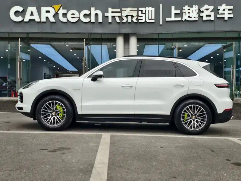 Cayenne E-Hybrid 2021 Cayenne E-Hybrid 2.0T — миниатюра 2