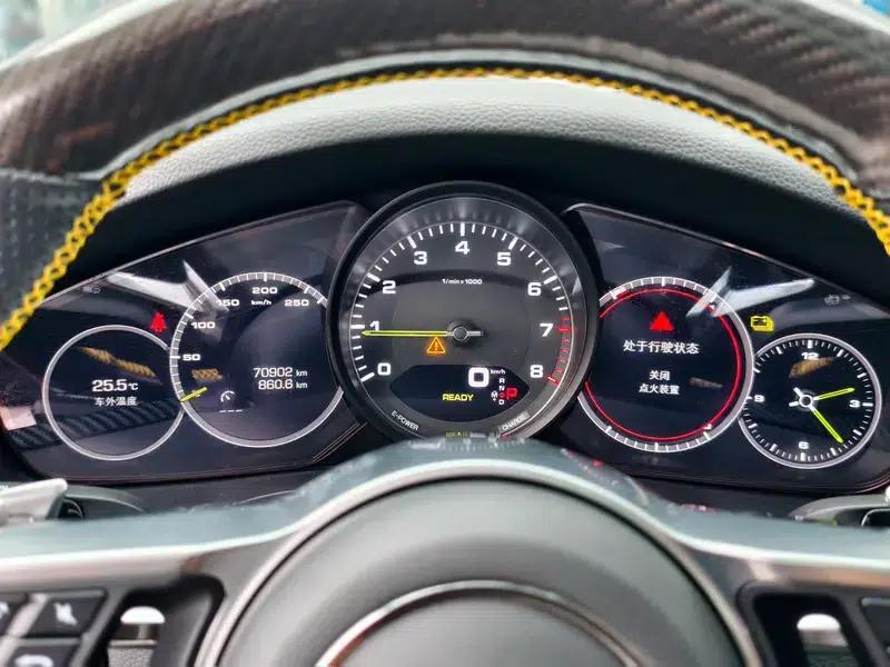 Cayenne E-Hybrid 2021 Cayenne E-Hybrid 2.0T — миниатюра 8