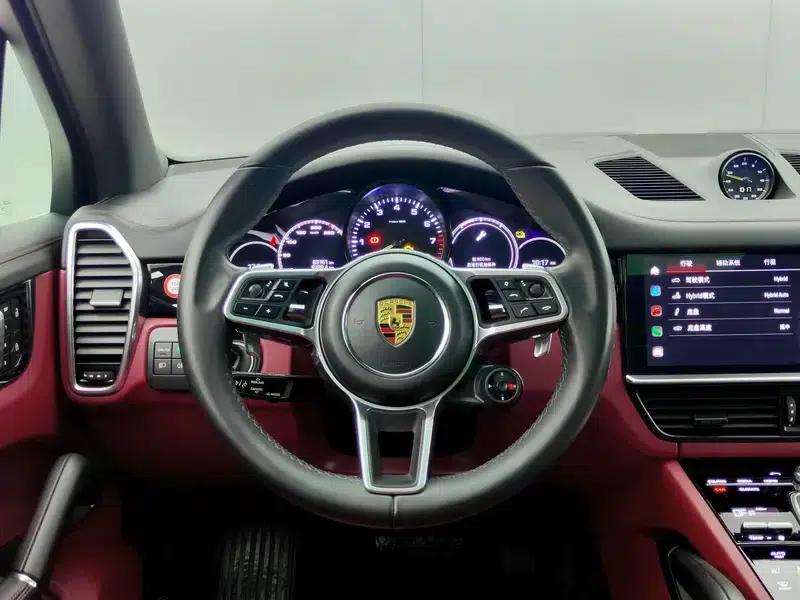 Cayenne E-Hybrid 2021 Cayenne E-Hybrid 2.0T — миниатюра 21