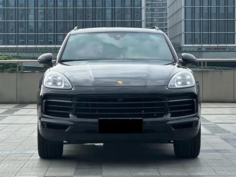 Cayenne E-Hybrid 2023 Cayenne E-Hybrid 2.0T — миниатюра 2