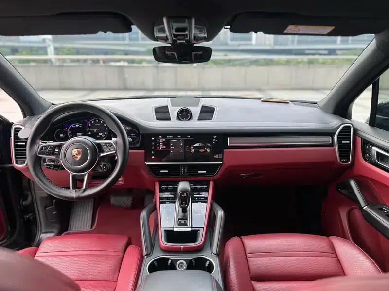 Cayenne E-Hybrid 2023 Cayenne E-Hybrid 2.0T — миниатюра 9