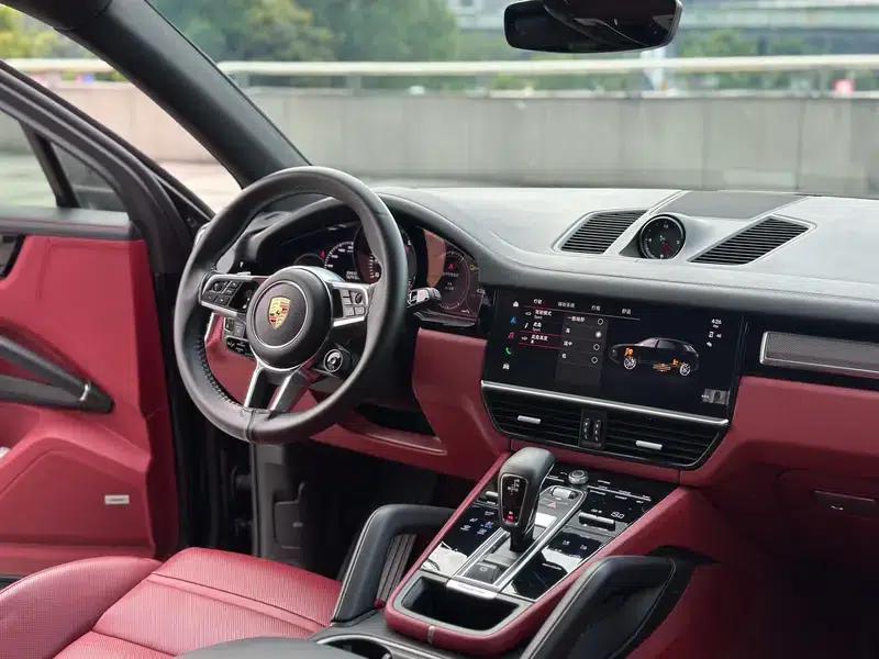 Cayenne E-Hybrid 2023 Cayenne E-Hybrid 2.0T — миниатюра 10
