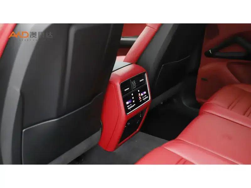 Cayenne E-Hybrid 2023 Cayenne E-Hybrid 2.0T — миниатюра 5
