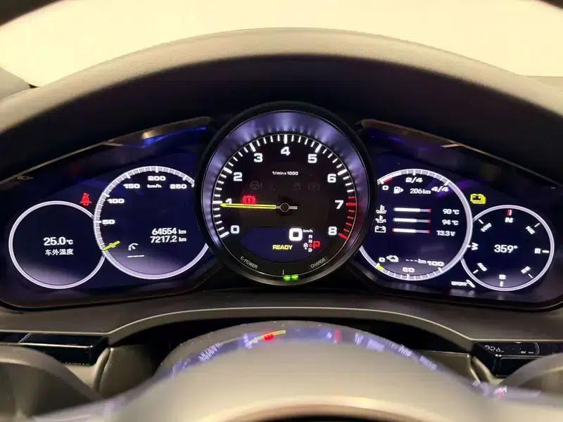 2022 Cayenne E-Hybrid 2.0T Platinum Edition — миниатюра 13