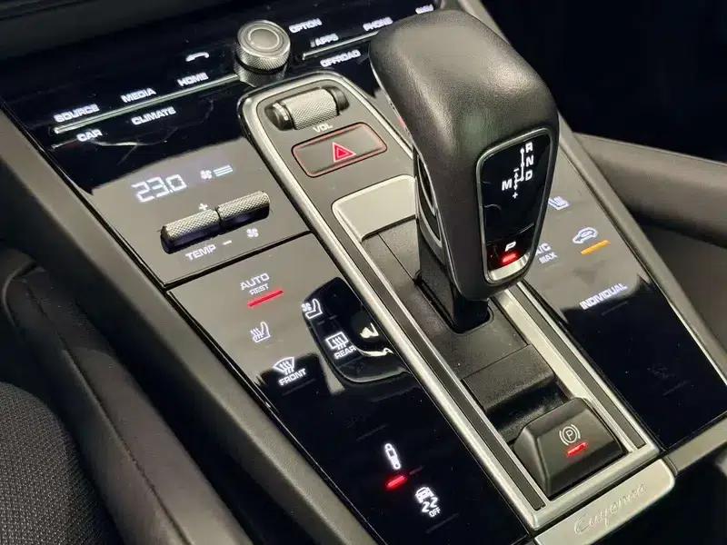 2022 Cayenne E-Hybrid 2.0T Platinum Edition — миниатюра 15