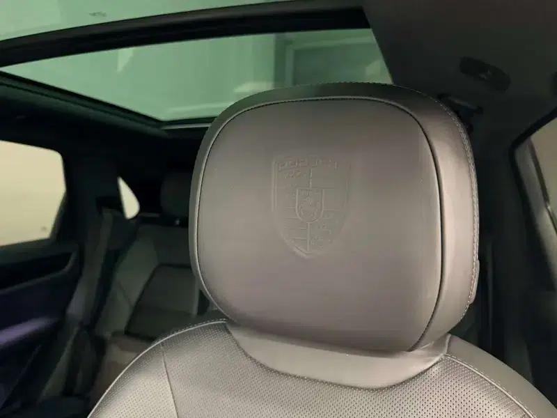 2022 Cayenne E-Hybrid 2.0T Platinum Edition — миниатюра 20