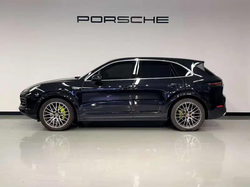 2022 Cayenne E-Hybrid 2.0T Platinum Edition — миниатюра 4
