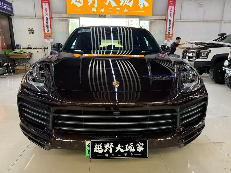 Cayenne E-Hybrid 2019 Cayenne E-Hybrid 2.0T — миниатюра 2