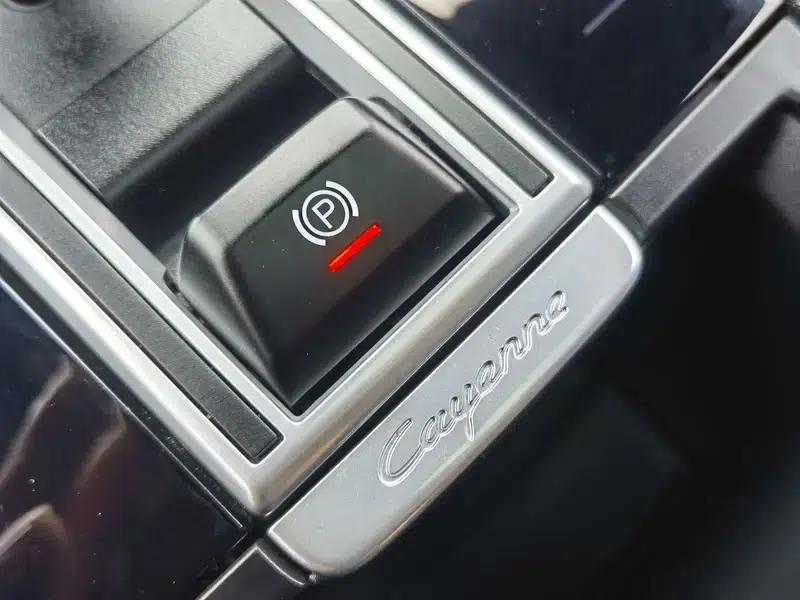 Cayenne E-Hybrid 2019 Cayenne E-Hybrid 2.0T — миниатюра 21