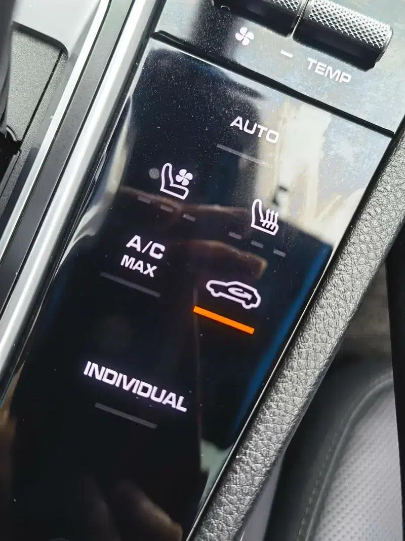Cayenne E-Hybrid 2019 Cayenne E-Hybrid 2.0T — миниатюра 33