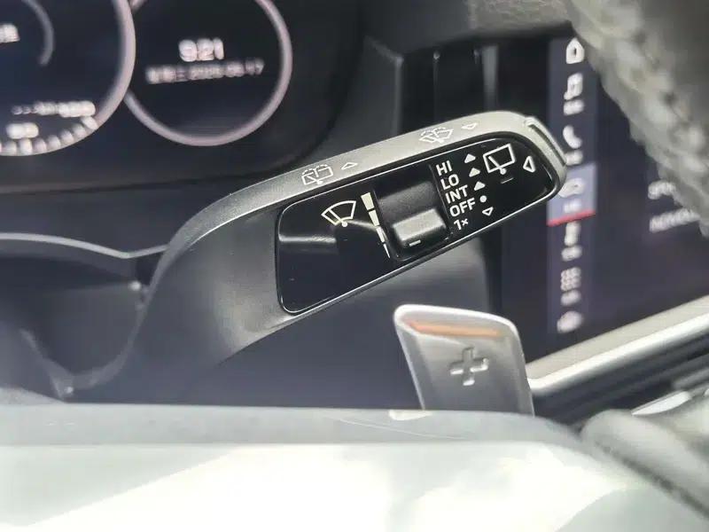 Cayenne E-Hybrid 2019 Cayenne E-Hybrid 2.0T — миниатюра 34