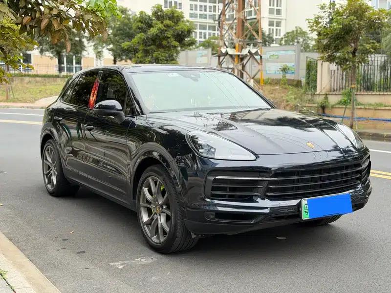 Cayenne E-Hybrid 2020 Cayenne E-Hybrid 2.0T — миниатюра 2