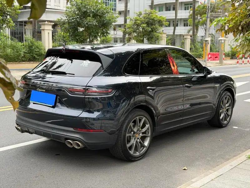 Cayenne E-Hybrid 2020 Cayenne E-Hybrid 2.0T — миниатюра 4