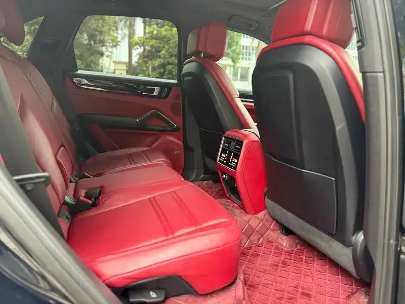 Cayenne E-Hybrid 2020 Cayenne E-Hybrid 2.0T — миниатюра 10