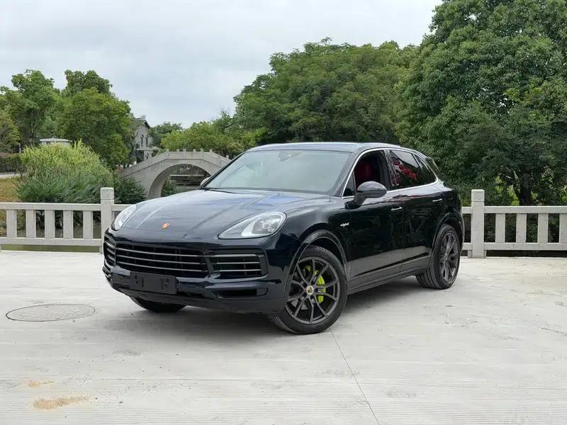 Cayenne E-Hybrid 2021 Cayenne E-Hybrid 2.0T — миниатюра 1