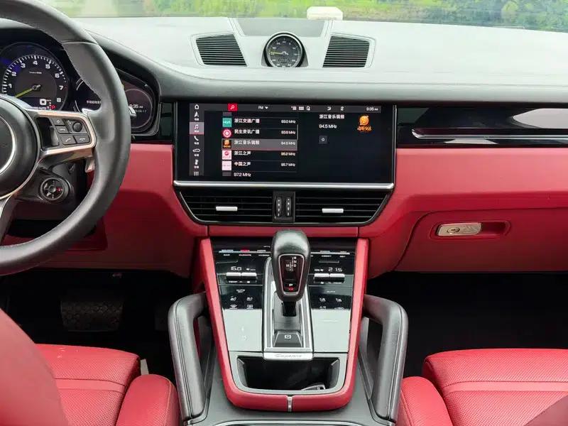 Cayenne E-Hybrid 2021 Cayenne E-Hybrid 2.0T — миниатюра 7