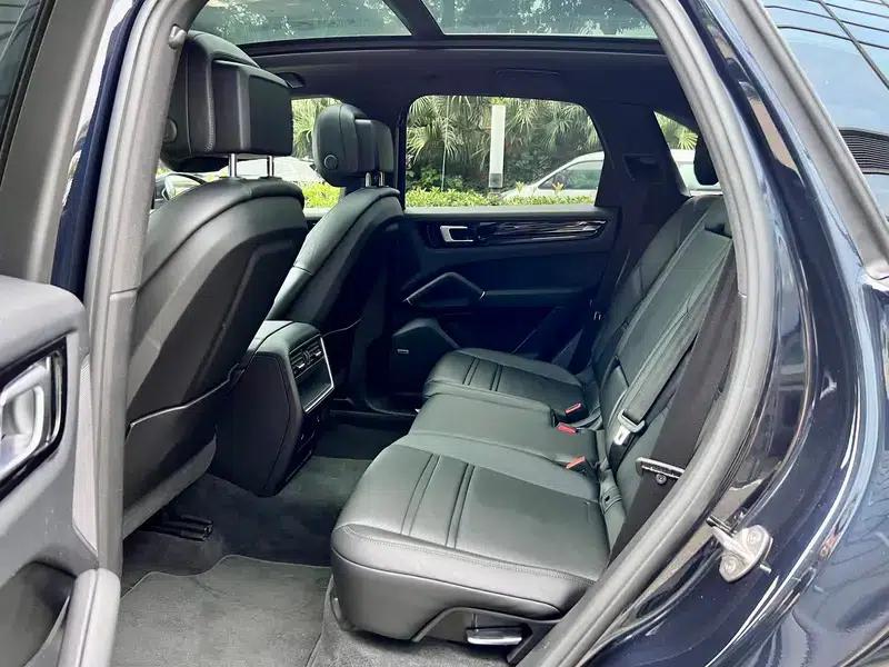 Cayenne E-Hybrid 2019 Cayenne E-Hybrid 2.0T — миниатюра 12
