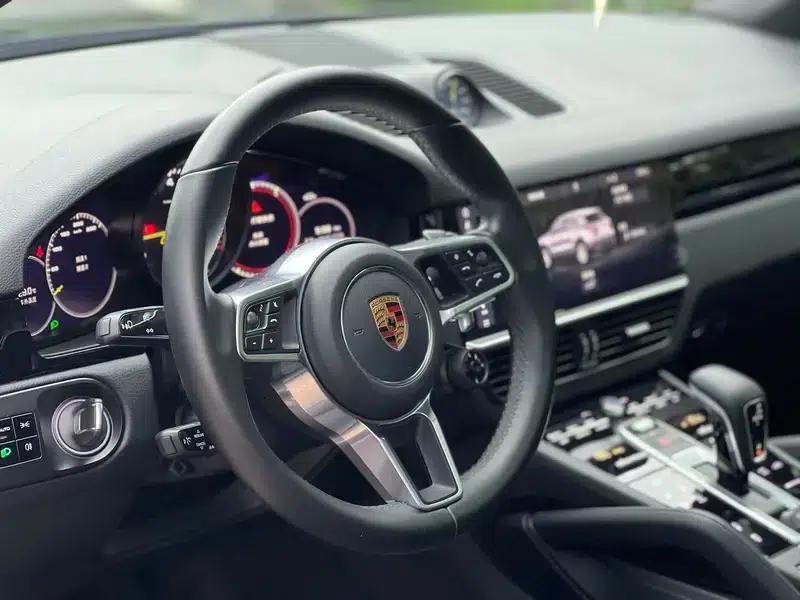 Cayenne E-Hybrid 2019 Cayenne E-Hybrid 2.0T — миниатюра 9