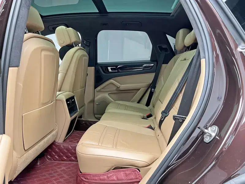 Cayenne E-Hybrid 2019 Cayenne E-Hybrid 2.0T — миниатюра 12