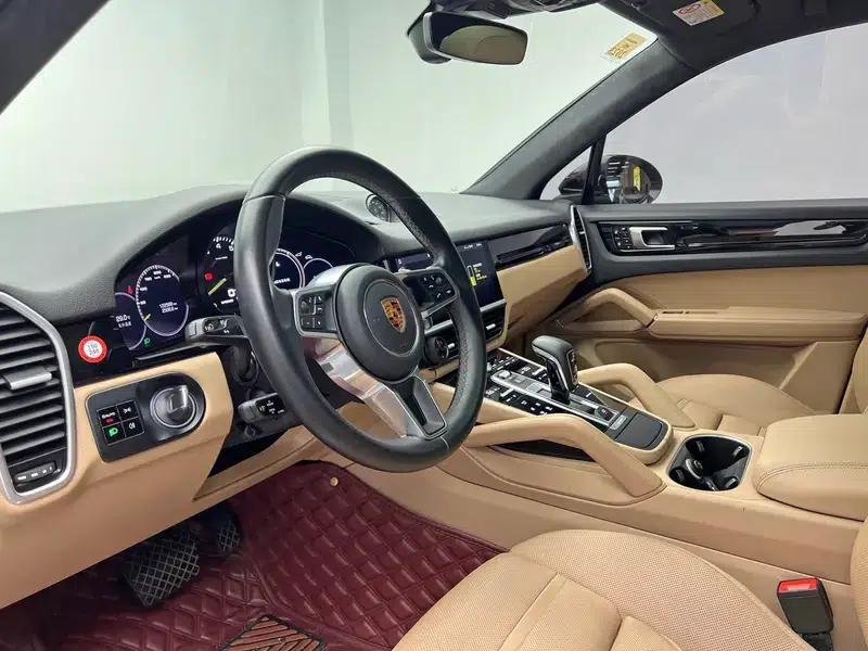 Cayenne E-Hybrid 2019 Cayenne E-Hybrid 2.0T — миниатюра 14