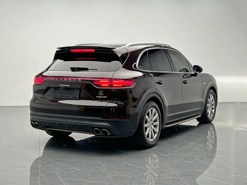 Cayenne E-Hybrid 2019 Cayenne E-Hybrid 2.0T — миниатюра 6