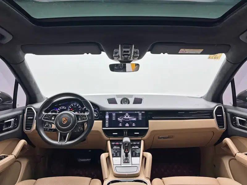 Cayenne E-Hybrid 2019 Cayenne E-Hybrid 2.0T — миниатюра 7
